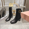 미우미우 25ss 런웨이 신상 가죽 앵클부츠