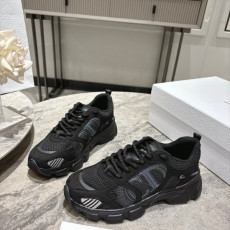 디올 Chrono 스니커즈