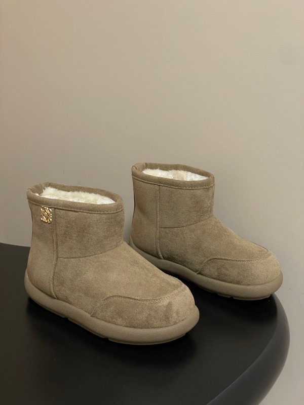 로에베 25FW 신상 어그 부츠