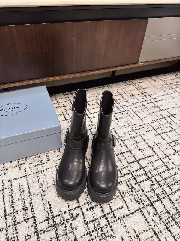 프라다 25 가죽 부티