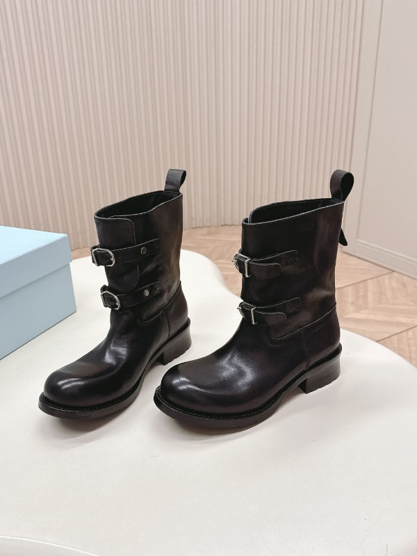 프라다 25FW 신상 웨스턴 부츠