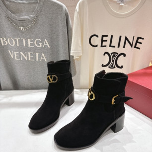 발렌티노 25FW 신상 앵클부츠
