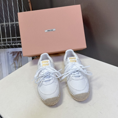 미우미우 신상 캐주얼 스니커즈