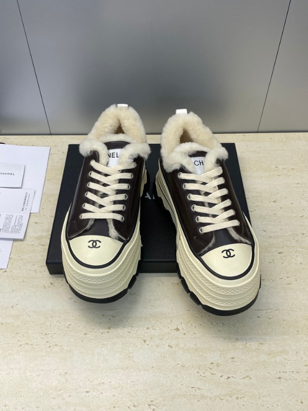 샤넬 25FW 신상 시어링 스니커즈