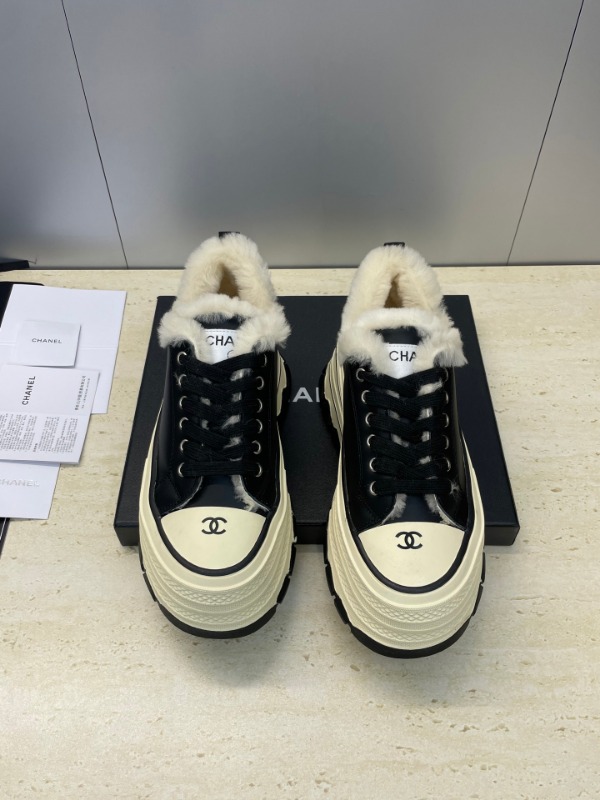 샤넬 25FW 신상 시어링 스니커즈
