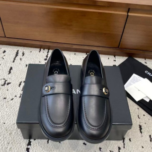 샤넬 25FW 신상 로퍼