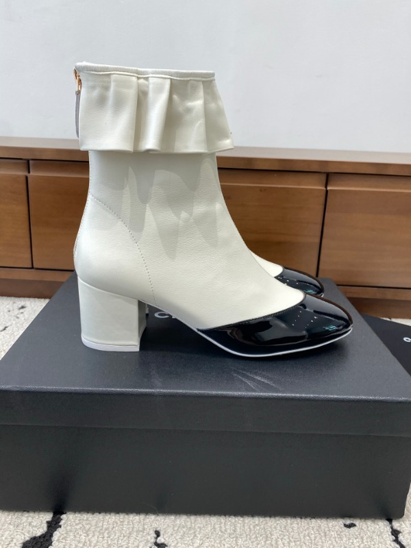 샤넬 25FW 신상 쇼트부츠