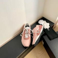 샤넬 퀼팅 스니커즈