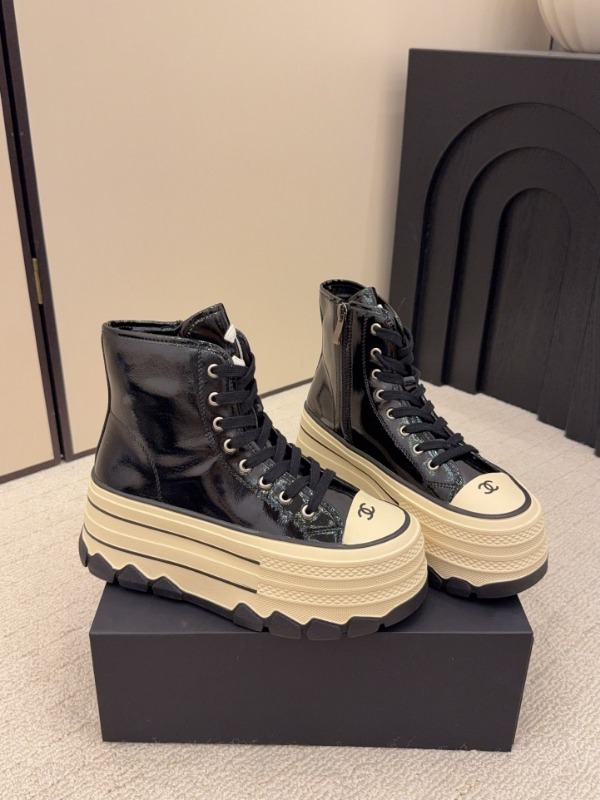 샤넬 F/W 신상 하이탑 스니커즈