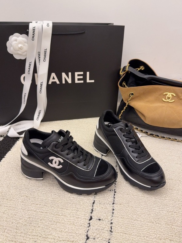 샤넬 F/W 신상 스니커즈