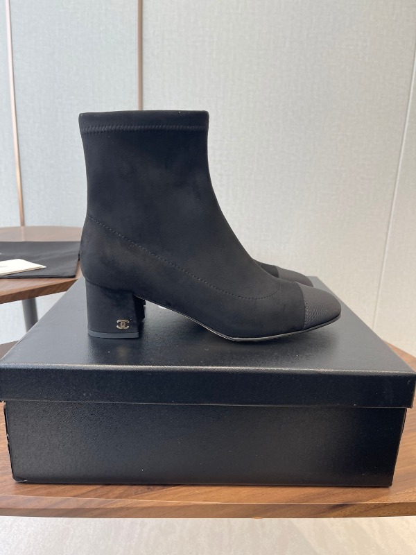 샤넬 25FW 신상 쇼트부츠