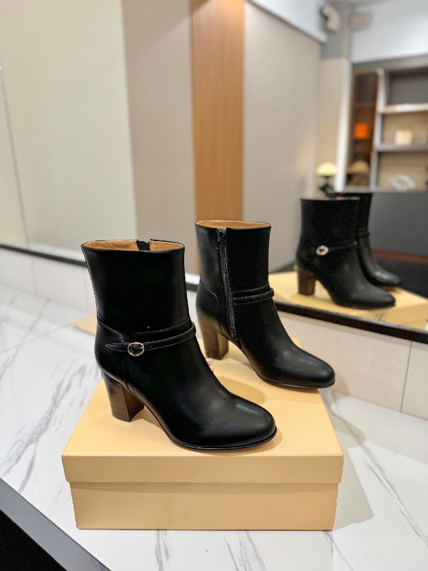발렌티노 패티 앵클부츠 8cm