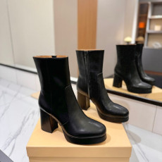 발렌티노 포셋 플랫폼 앵클부츠 10cm