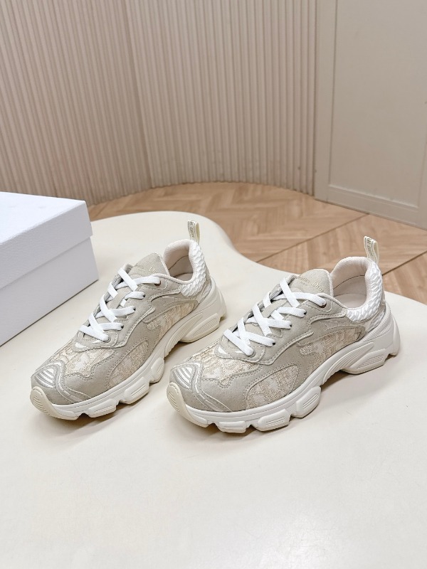 디올 신상 바이브 스니커즈