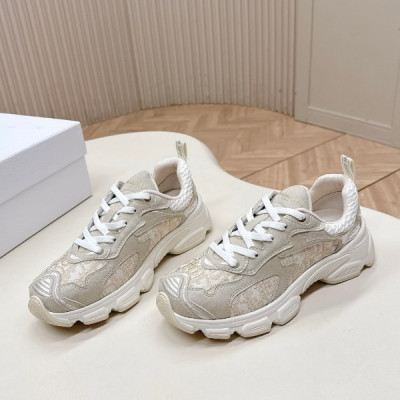 디올 신상 바이브 스니커즈