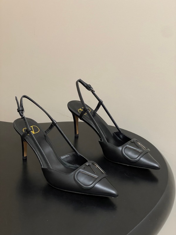 발렌티노 V로고 시그니처 슬링백 8cm