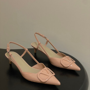 발렌티노 V로고 시그니처 슬링백 4cm