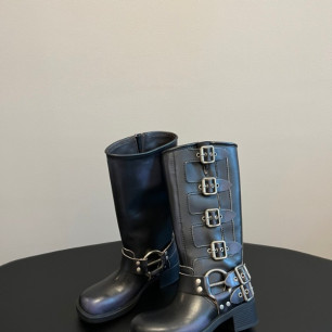 미우미우 F/W 런웨이 바이커 부츠