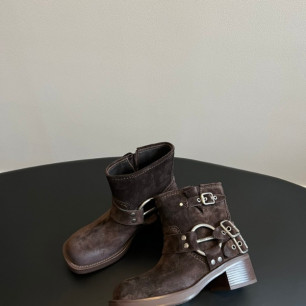 미우미우 F/W 런웨이 앵클 부츠