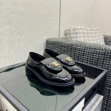 샤넬 25 로퍼