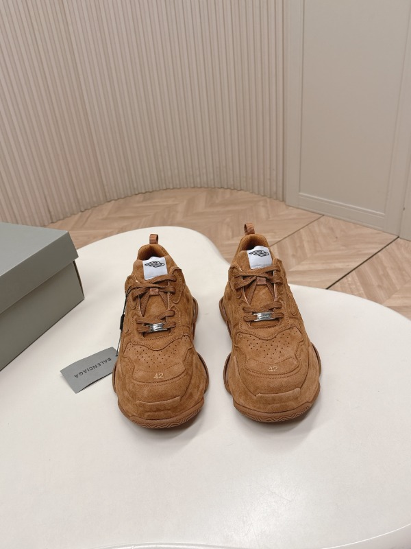 발렌시아가 트리플 S 스니커즈