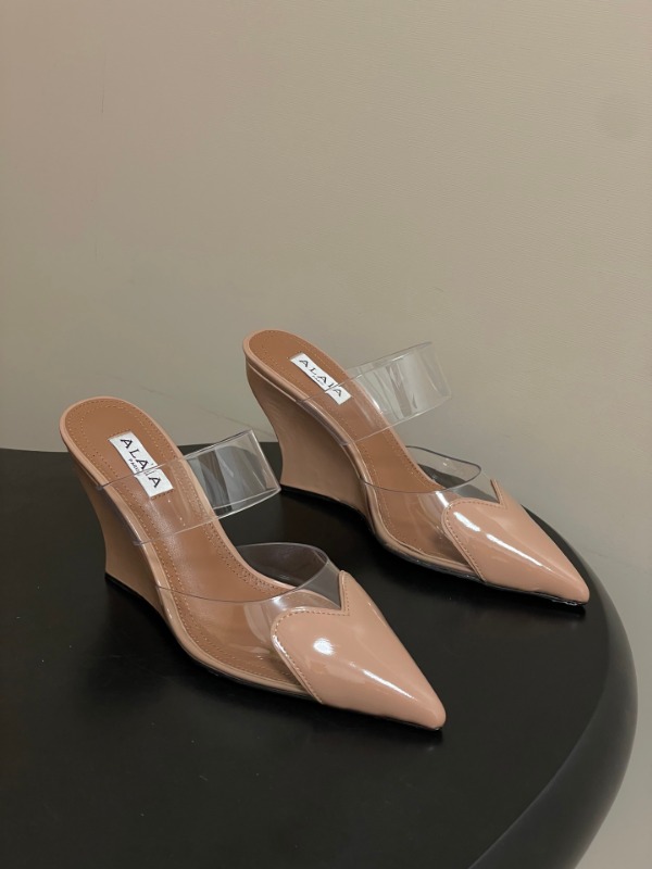 알라이아 26SS 신상 웨지 힐 뮬 9cm