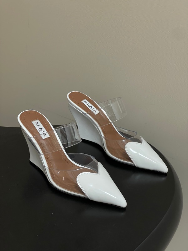 알라이아 26SS 신상 웨지 힐 뮬 9cm