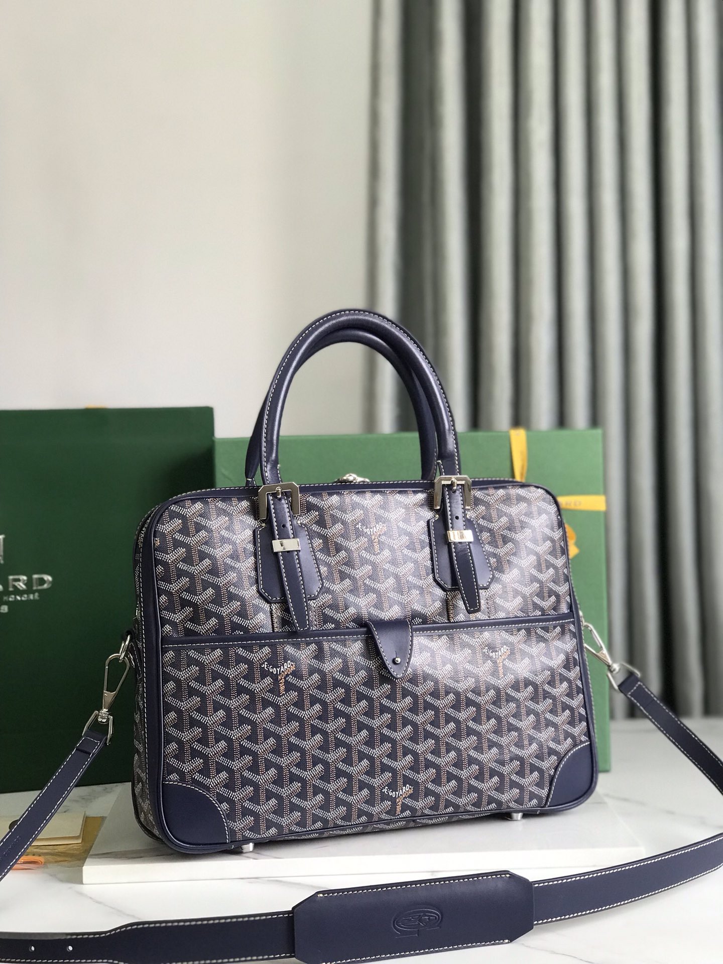 고야드 암바사드 서류가방 -35CM