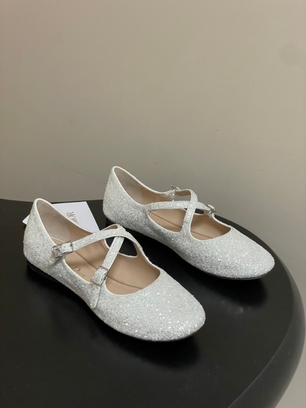 디올 Very Dior 발레 플랫