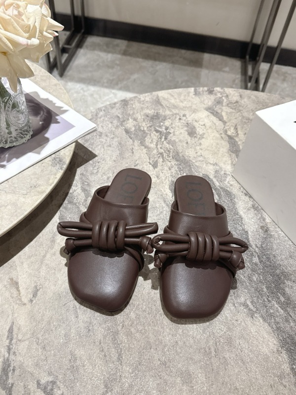 로에베 플라맹고 노트 뮬