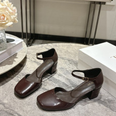 더로우 Penelope 앵클 스트랩 힐 5cm
