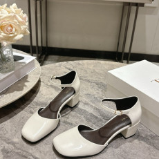 더로우 Penelope 앵클 스트랩 힐 5cm