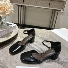 더로우 Penelope 앵클 스트랩 힐 5cm