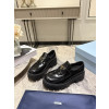 프라다 가죽 로퍼