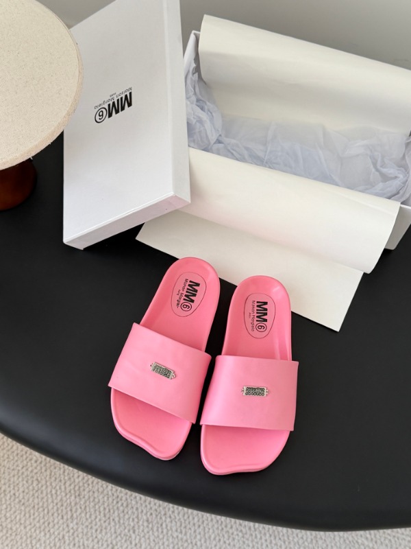 마르지엘라 타비 슬라이드