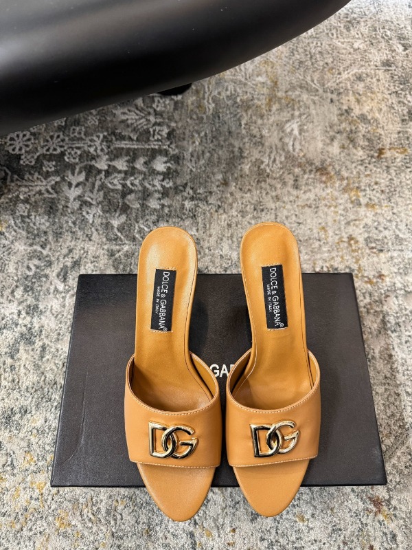 돌체앤가바나 26 신상 뮬 8.5cm