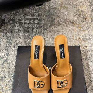 돌체앤가바나 26 신상 뮬 8.5cm