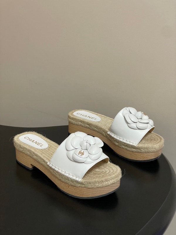 샤넬 26A 더블 C 플랫폼 뮬 샌들 4cm