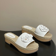 샤넬 26A 더블 C 플랫폼 뮬 샌들 4cm