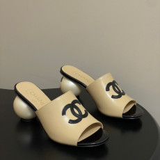 샤넬 26 봄 여름 런웨이 진주 힐 샌들 7cm