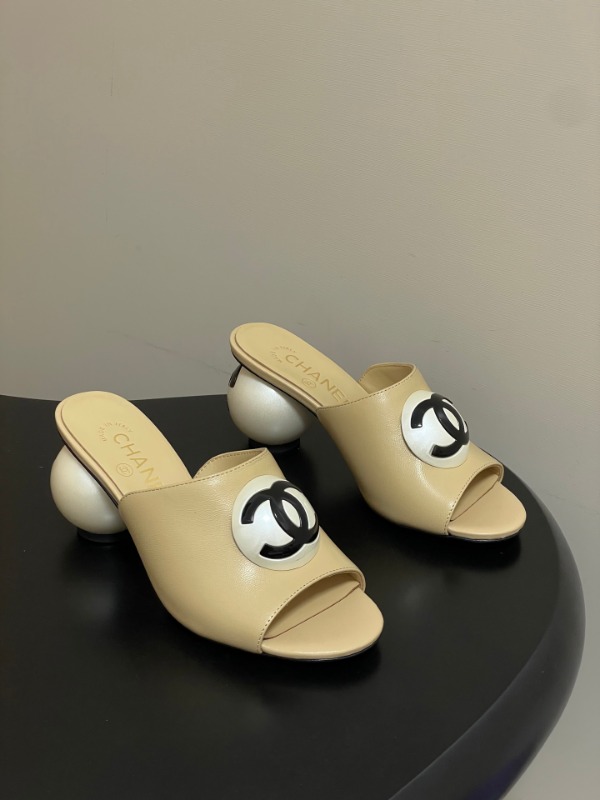 샤넬 26 봄 여름 런웨이 진주 힐 샌들 7cm
