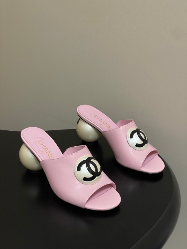 샤넬 26 봄 여름 런웨이 진주 힐 샌들 7cm