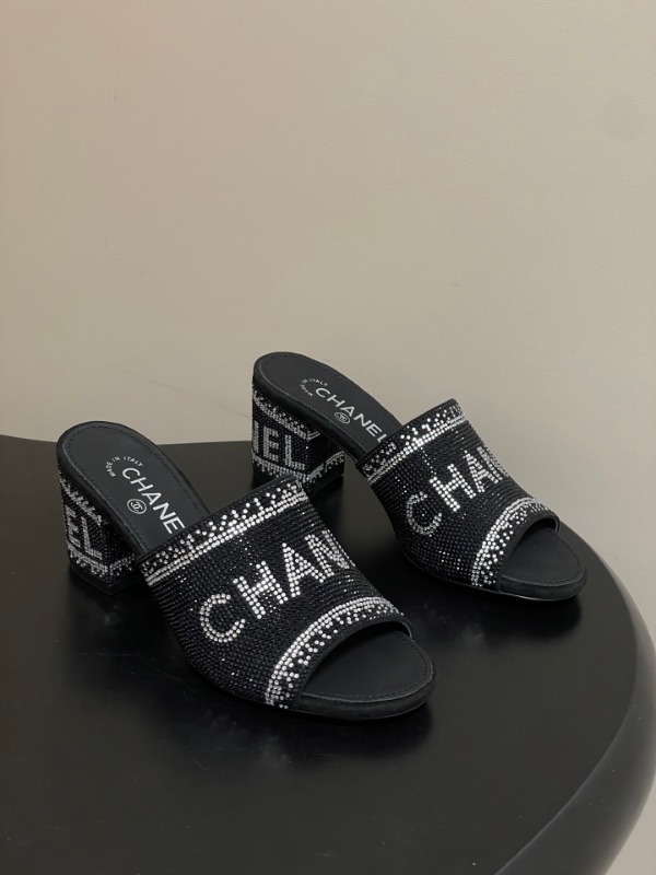 샤넬 26 봄 여름 신상 크리스탈 뮬 샌들 7cm