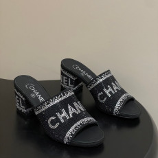 샤넬 26 봄 여름 신상 크리스탈 뮬 샌들 7cm