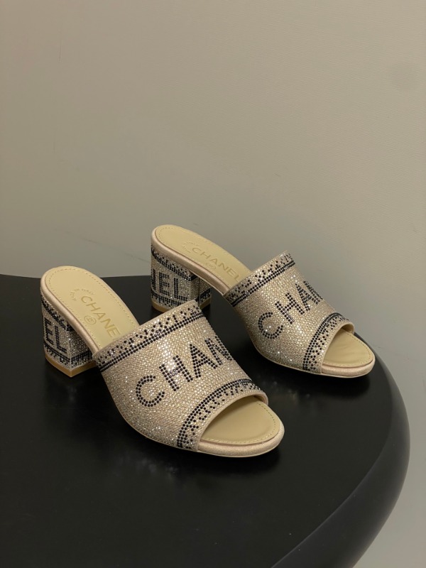 샤넬 26 봄 여름 신상 크리스탈 뮬 샌들 7cm