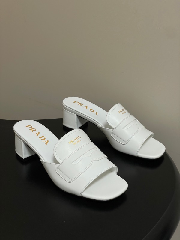 프라다 26 봄 여름 신상 레더 힐 샌들 6cm