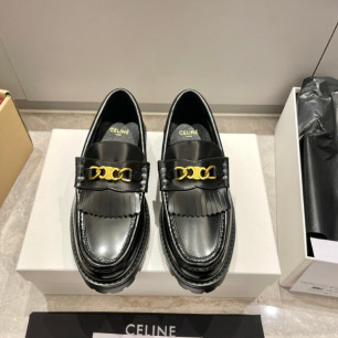 셀린느 마거릿 트리옹프 체인 로퍼