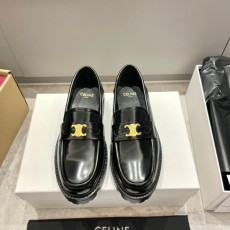 셀린느 트리옹프 로퍼