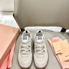 미우미우 25SS 타이어 스니커즈