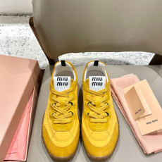 미우미우 25SS 타이어 스니커즈